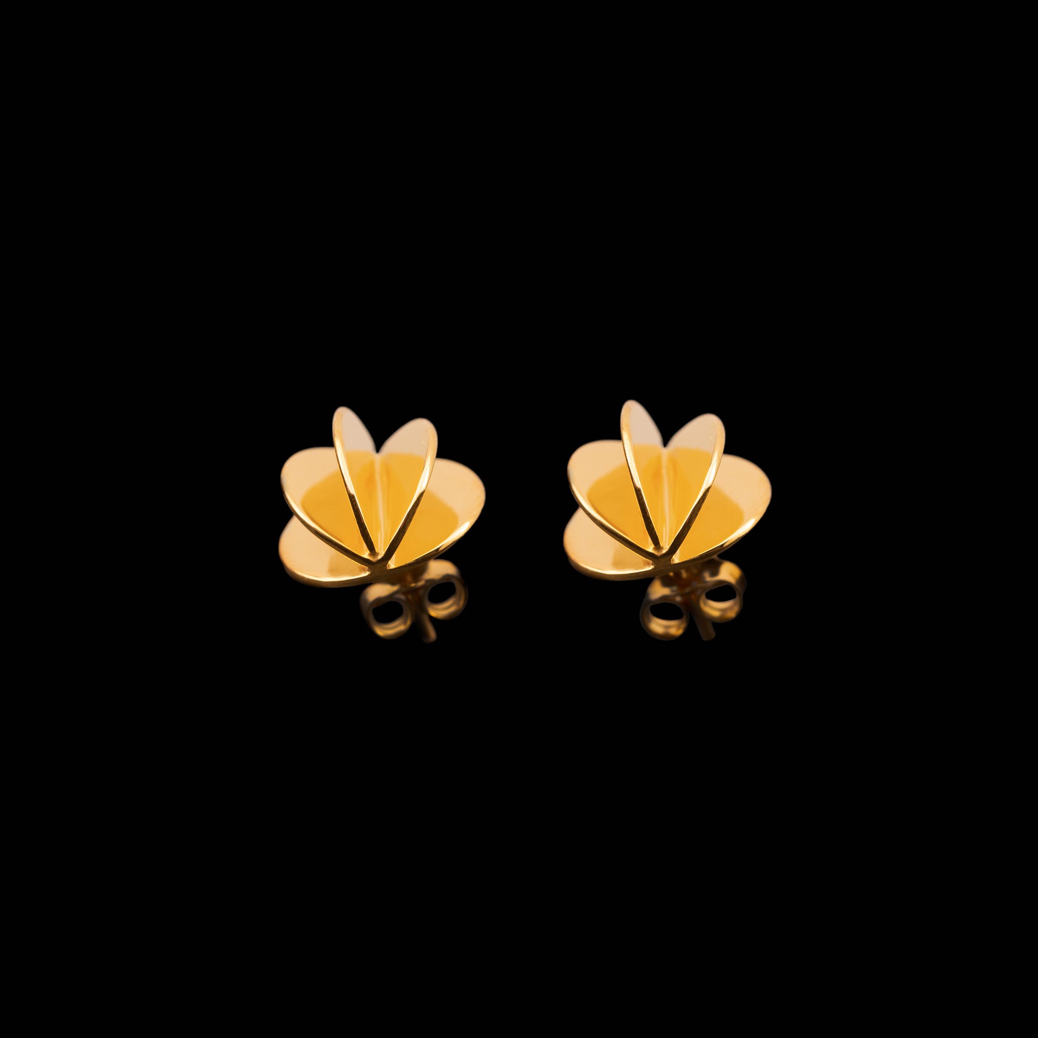 Chrysanthemum Circle Earrings
