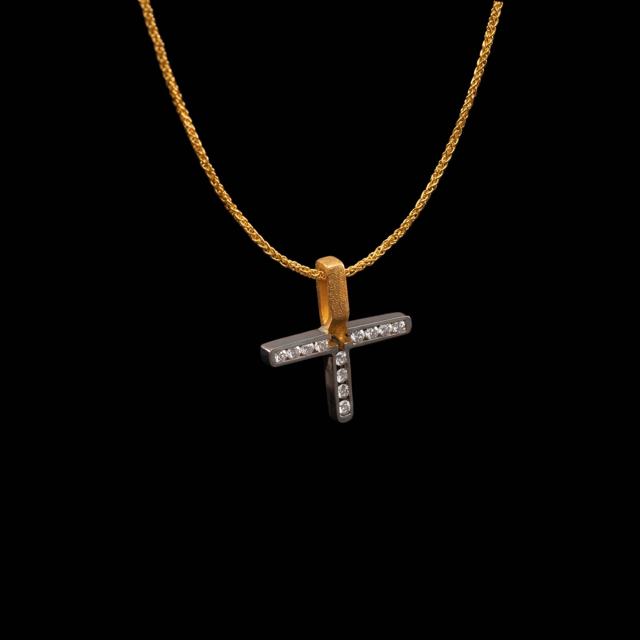 Clean Cut Cross with Brilliants II