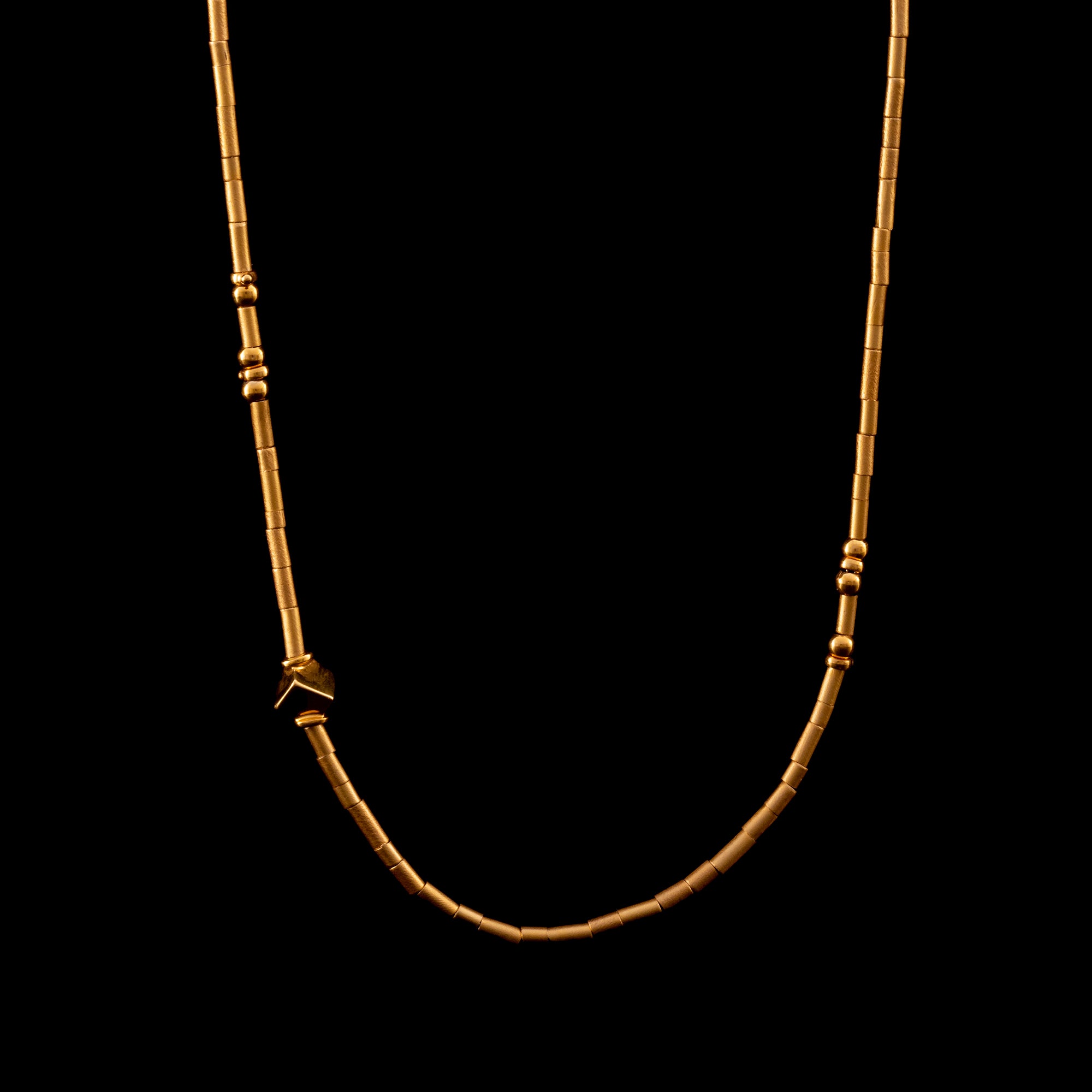 Yellow Chain, Yellow Details and a Cube