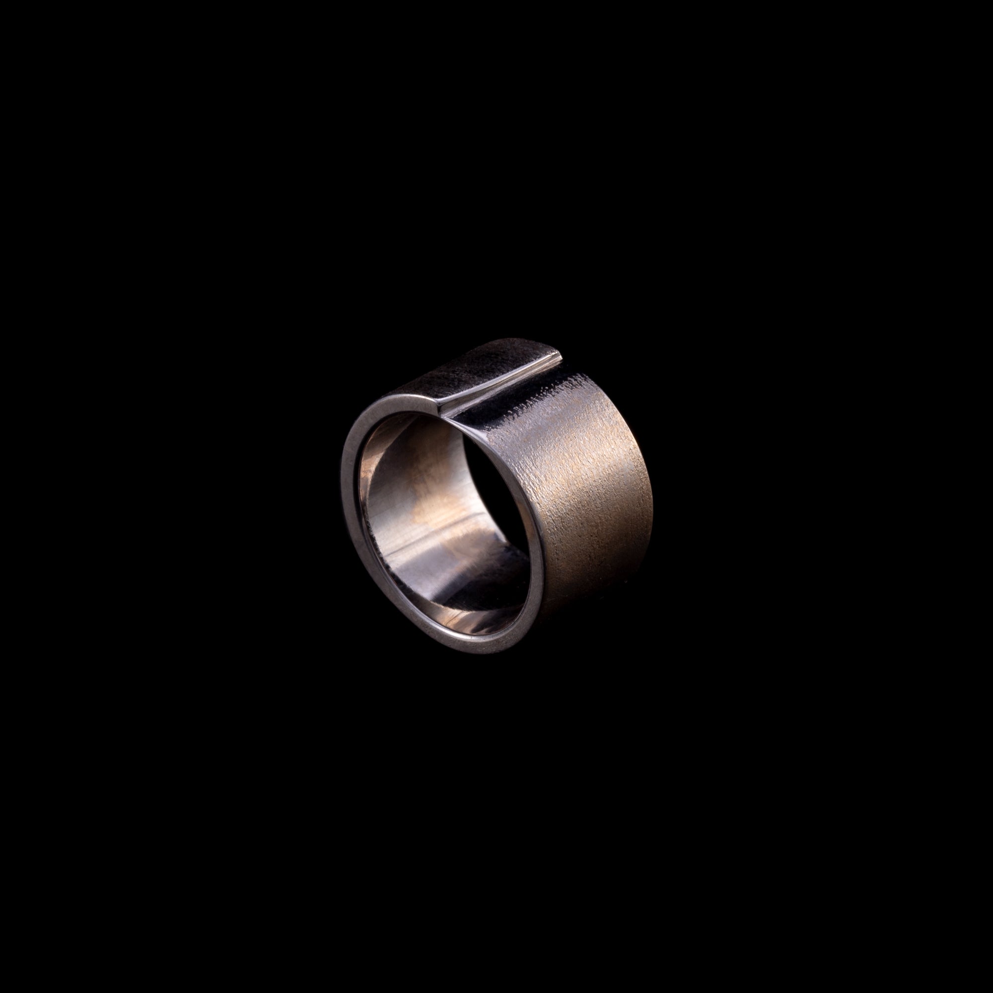 Λευκόχρυσο Σεβαλιέ Δαχτυλίδι 18Κ The Chevalier Ring